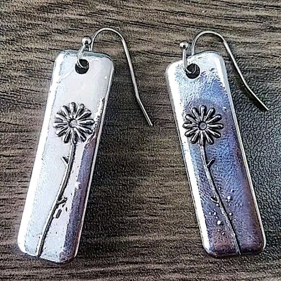 Vintage Silver Daisy Dangle Earrings, Stainless Steel Boho Tribal Minima… - Picture 2 of 9